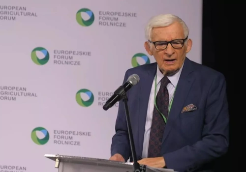 Buzek ostrzega rolników: znaleźliśmy się w punkcie zwrotnym. Czeka nas katastrofa?