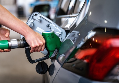 Tak zapłacisz mniej za paliwo. Wystarczy jedna rzecz