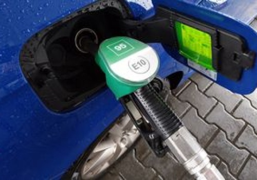 Tyle teraz kosztują paliwa. Eksperci wyliczyli, jak rządowe obniżki wpłynęły na ceny