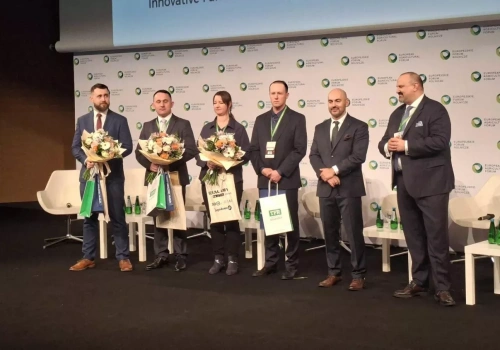 Tak zarabiają nowocześni rolnicy. Roboty, aplikacje i własna sprzedaż