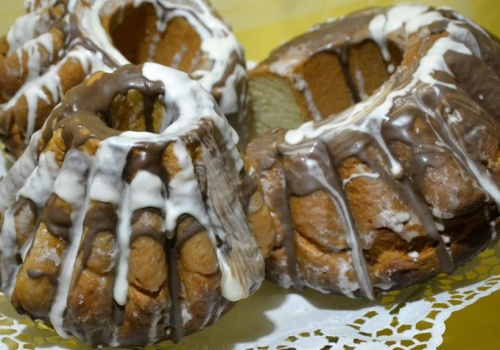 Babka wielkanocna – drożdżowa, a może gotowana?