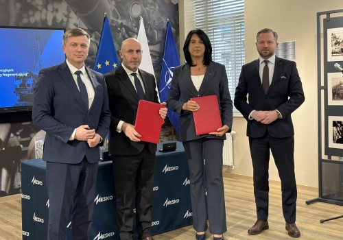 MESKO będzie produkować kolejne rakiety. Podpisało ważną umowę z Polską Grupą Zbrojeniową