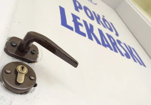 Koniec negocjacji przychodni z NFZ. „System wchodzi w trudny etap