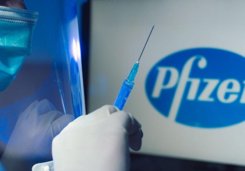 Fortuna za zerwany kontrakt. Polska przegrywa z Pfizerem i ma do zapłaty ponad 5,6 mld zł