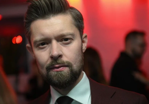 Znany pisarz w Kanale Zero? 