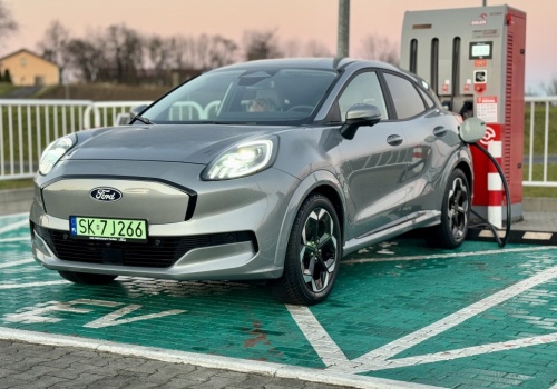 Orlen obniża ceny ładowania. Koniec kombinowania przy stacjach