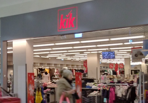 Uwielbiana sieć zamyka sklepy. Nawet 300 miejsc do likwidacji!