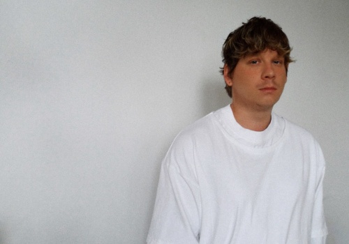 K(B)ariery: Adrian Własiuk “Trzeba być odpornym psychicznie i mieć dużo dystansu do tego, co się robi”