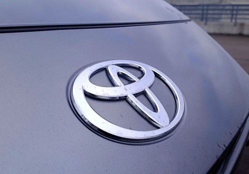 Toyota zmienia strategię. Szybkość i oszczędności ważniejsze od jakości