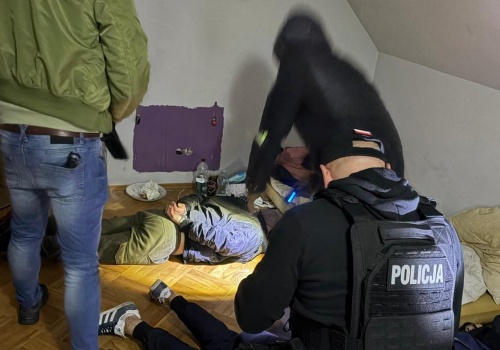 Krwawy atak na przystanku. Sprawcy grozi… 20 lat więzienia!