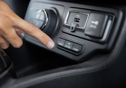 Ten gadżet zmienia wszystko w samochodzie. Kierowcy nie chcą już wracać do kabli