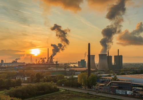 UE chce więcej uprawnień CO2. Rynek energii czeka przełom