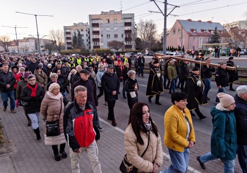 Wierni przeszli przez miasto