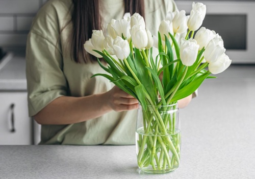 Twoje tulipany opadły? Są sposoby, by wstały jak najszybciej