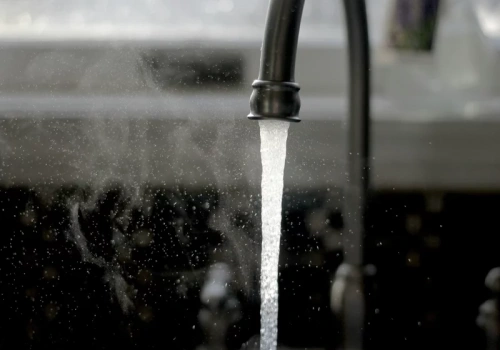 Woda niezdatna do spożycia. Mieszkańcy miejscowości otrzymali ostrzeżenia SMS