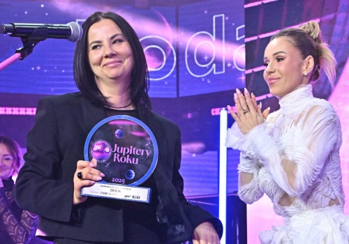 Zaskoczenie na Jupiterach Roku. Doda oddała swoją nagrodę