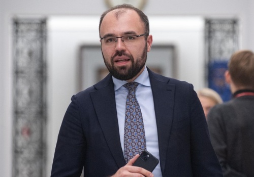 Polityczne trzęsienie ziemi w PiS. Znany poseł zawieszony w prawach członka partii