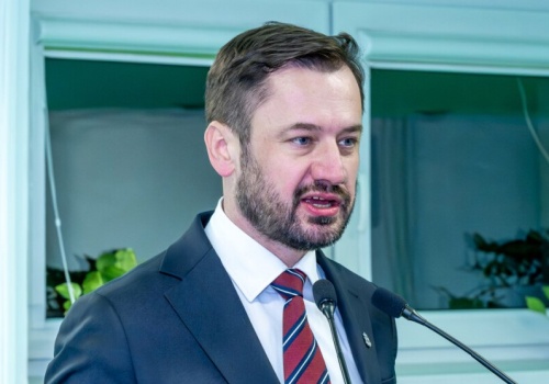 Prezydent Aleksander Miszalski żąda przeprosin od Krowoderskiej i grozi jej sądem. Krowoderska odpowiada