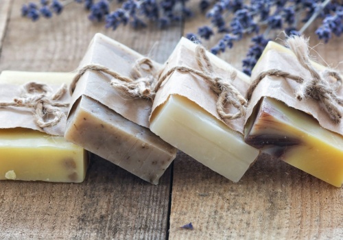 Naukowcy ostrzegają. Uwaga na mydła i chusteczki antybakteryjne