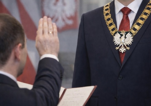 Wobec gramatyki nie ma fikołków