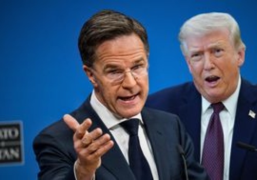 Szef NATO zareaguje na słowa Trumpa? Wybiera się do USA