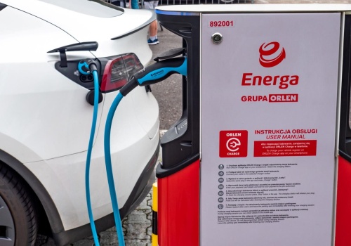 ORLEN mocno tnie ceny ładowania