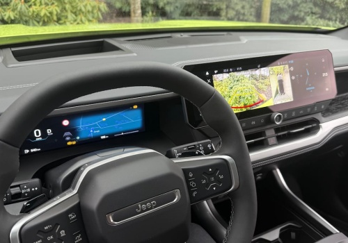 Po 37 dniach na rynku potaniał o 31 tys. zł. Za 129 900 zł to bardzo rozsądny SUV dla rodzin