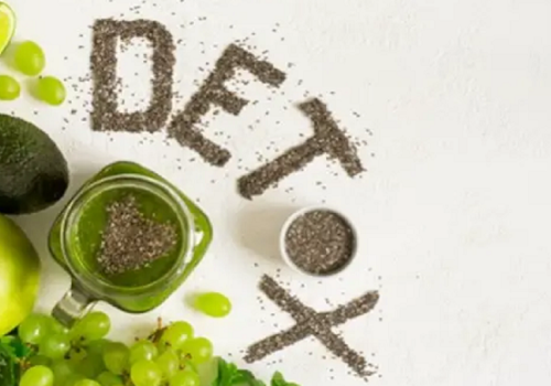 Czy Twoje ciało jest przeciążone toksynami? 4 oznaki, że potrzebujesz detoksu