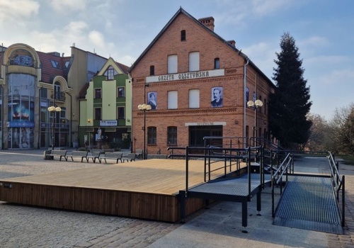 Znana inwestycja z Olsztyna w „Czarnej Księdze” wydatków publicznych. „Kilka desek za ćwierć miliona”