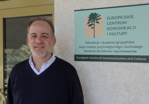 Jezuici w Europie i na Bliskim Wschodzie – rozmowa z o. Gonzalo Villagránem SJ