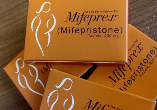 Republikanie chcą zakazu aborcji farmakologicznej i kar dla Big Pharmy. Biskupi USA popierają projekt