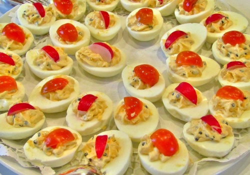 Przepisy na jajka z 1956 roku. W takiej formie trafiały na wielkanocny stół w PRL-u