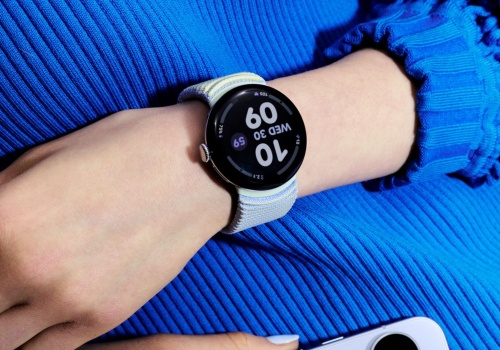 Google wydaje Wear OS 6.1. Aktualizacja rozwiązuje najbardziej irytujący problem smartwatchy