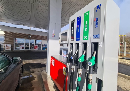 Diesel znów ostro w górę