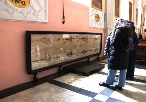 Replika Całunu Turyńskiego w centrum Krakowa. Niewielu o niej wie