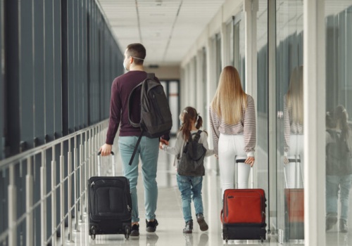 Wyjeżdżasz na święta? – zabezpiecz mieszkanie. Policja radzi, o czym pamiętać