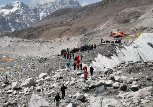 Przekonywali turystów, że grozi im śmierć. Na ewakuacji medycznej zarabiali miliony