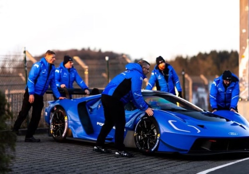 Ford GT Mk IV wjechał na podium Nürburgringu. Uzyskał czas 6:15.977