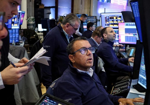 Orędzie Trumpa i drożejąca ropa jednak nie zdołowały rynków akcji w USA