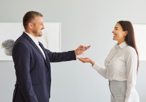 Sprzedaż mieszkań w górę o 40%. Oferta się kurczy. Co dzieje się na rynku?