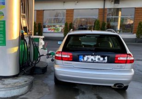 Maksymalne ceny paliw na 3 kwietnia. Kwoty poszły nieznacznie w dół