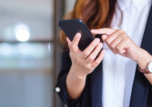 Oszuści chcieli wyłudzić pieniądze od policjantki. Tak wyglądały kulisy rozmowy