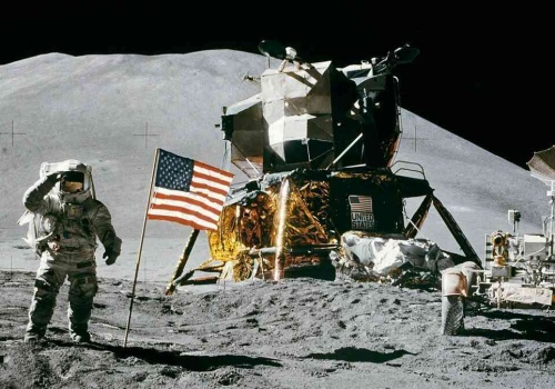 Od Apollo do Artemis. Dlaczego ludzie wracają na Księżyc