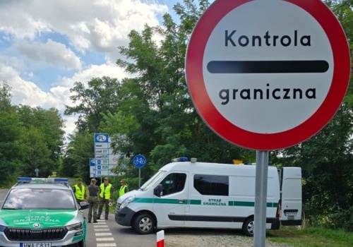 Polska przedłuża kontrole na granicach z Niemcami i Litwą