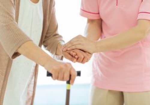 Wysyłali opiekunki z Polski do Niemiec. Dobrała się do nich skarbówka