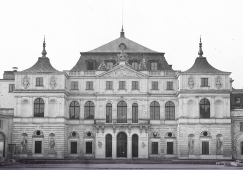 Archeolodzy odsłonili cały dziedziniec Pałacu Brühla