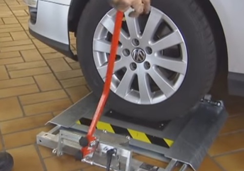 Narzędzia do sprawdzania luzów zawieszenia – przegląd rynku