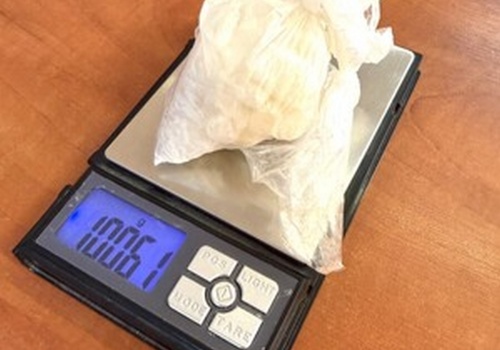 Szamotuły – Czujność patrolowców w nocy- zatrzymany kierowca z zakazem i narkotykami