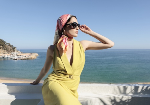 Nietypowe stylizacje dla odważnych kobiet biznesu. 5 pomysłów