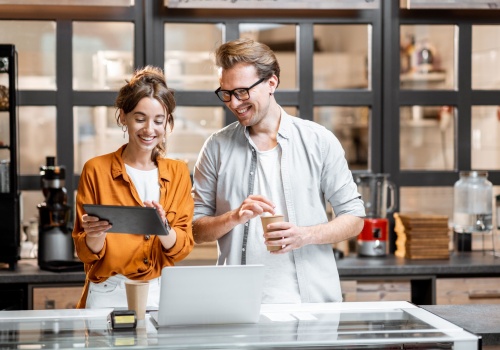 Od pracy lokalnej do chmury. Jak usługi ICT ułatwiają współpracę w małym zespole?
